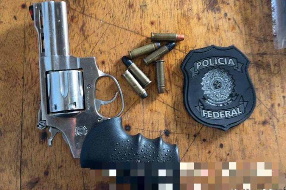 <div style="
                font-size: 18px;
                font-weight: bold;
                color: #0073aa;
                margin-bottom: 5px;
                text-transform: uppercase;
            ">APREENSÃO DE DROGAS</div>Polícia Federal realiza ações da Operação Apocalipse em Rondônia