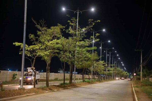 Porto Velho moderniza mais de 13 mil pontos de iluminação pública com sistema LED