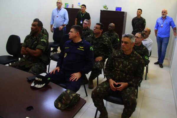 Visita do Ministério da Defesa reforça integração logística no Porto de Porto Velho
