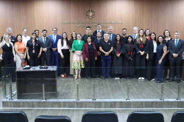 Equipes universitárias conquistam vaga na semifinal do Concurso de Júri Simulado do MPRO