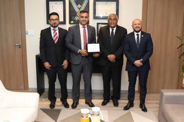 Ministério Público de Rondônia recebe exemplares da primeira edição da Revista das Corregedorias da Justiça