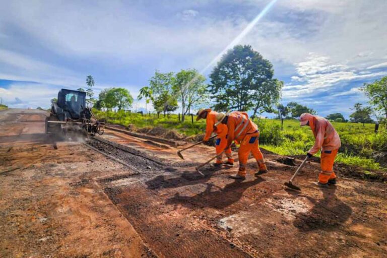 Manutenção em 9 quilômetros da RO-479 avança no trecho entre a BR-364 e Estrela de Rondônia