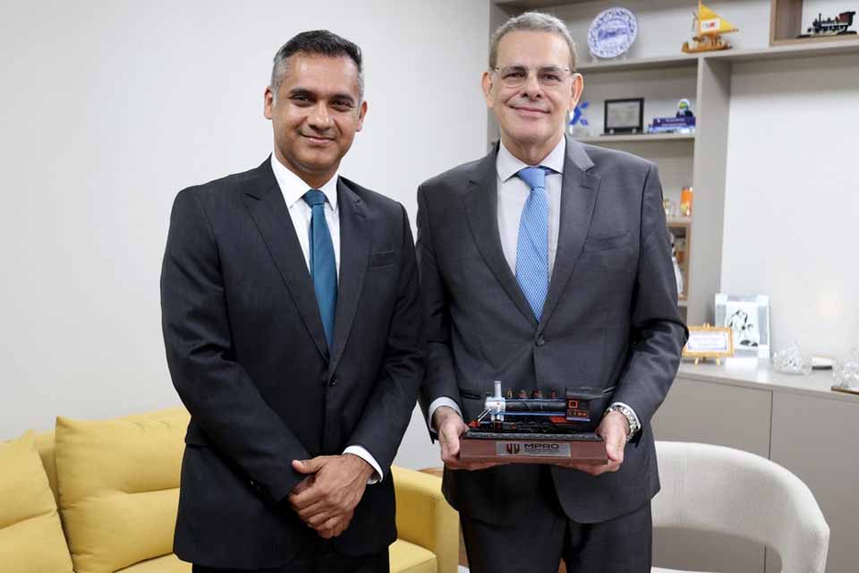 <div style="
                font-size: 18px;
                font-weight: bold;
                color: #0073aa;
                margin-bottom: 5px;
                text-transform: uppercase;
            ">MPRO E TJRO</div>MPRO realiza visita institucional ao TJRO e cumprimenta novos e antigos membros da Corte