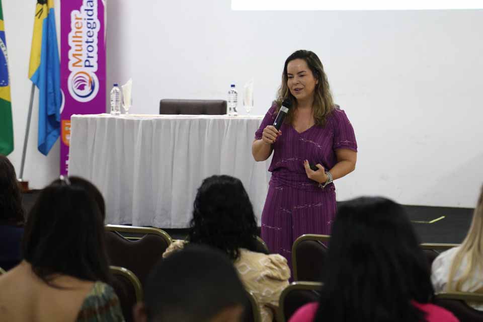 <div style="
                font-size: 18px;
                font-weight: bold;
                color: #0073aa;
                margin-bottom: 5px;
                text-transform: uppercase;
            ">MULHER PROTEGIDA</div>MPRO integra atividades da 5ª Capacitação do Programa Mulher Protegida