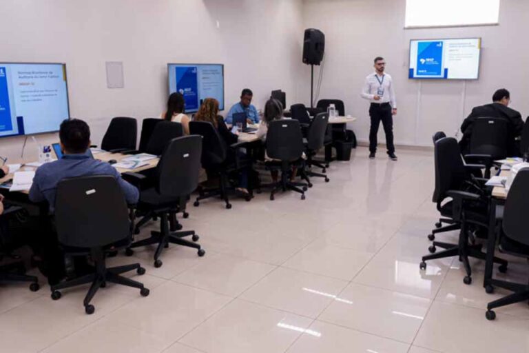 Tribunal de Contas de Rondônia realiza capacitação sobre medição de benefícios do controle externo
