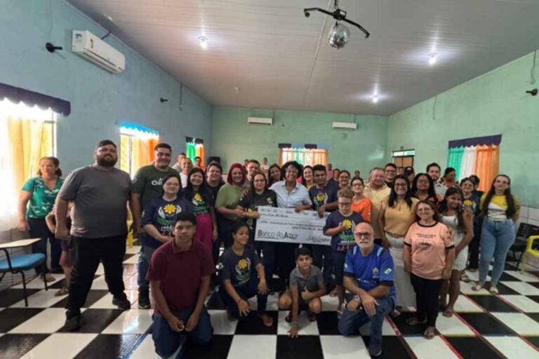 Apae de Itapuã do Oeste recebe R$ 100 mil destinados pela deputada Sílvia Cristina