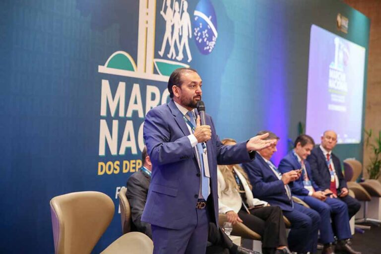 Laerte Gomes participa da 1ª Marcha Nacional dos Deputados Estaduais e mantém posicionamento contrário à PEC 38/2025