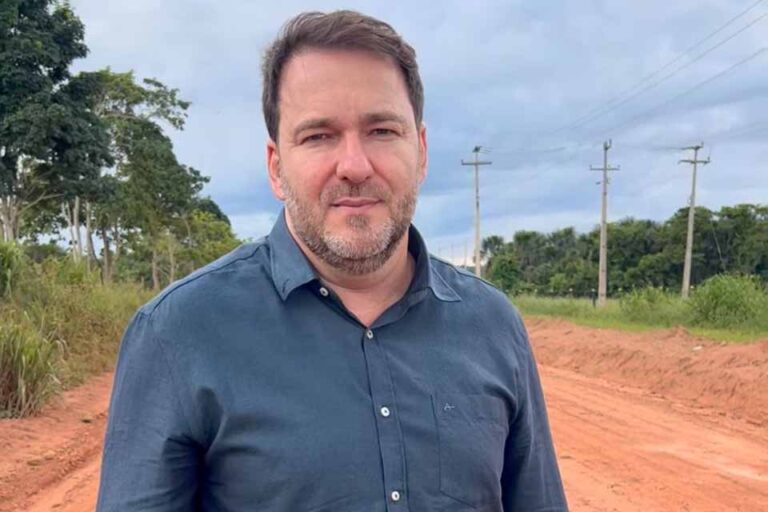 Alex Redano destina R$ 2,9 milhões para recuperação de estradas rurais em São Francisco do Guaporé