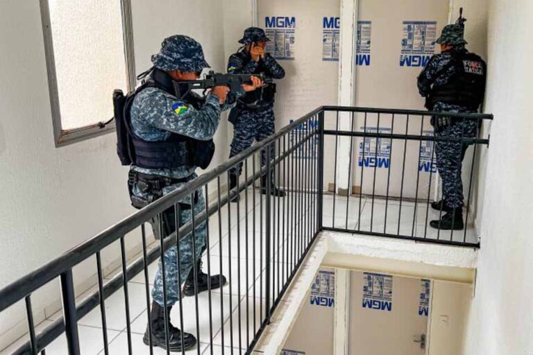 Polícia Militar realiza instrução tática no condomínio Morar Melhor em Ji-Paraná