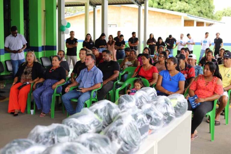 Trabalhadores de Costa Marques e São Miguel do Guaporé recebem kits de proteção individual