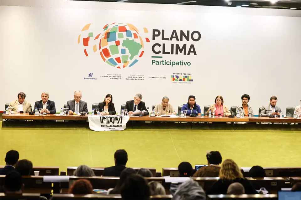 <div style="
                font-size: 18px;
                font-weight: bold;
                color: #0073aa;
                margin-bottom: 5px;
                text-transform: uppercase;
            ">MEIO AMBIENTE</div>Plano Clima passa a orientar ações de mitigação e adaptação no Brasil até 2035