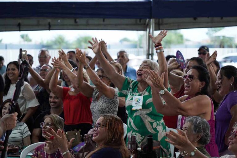 Prefeitura encerra Jogos Municipais da Terceira Idade com eleição de Miss e Mister