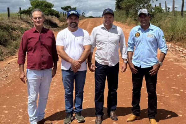 Deputado Cirone Deiró destina recurso para aquisição de máquina agrícola em Ministro Andreazza