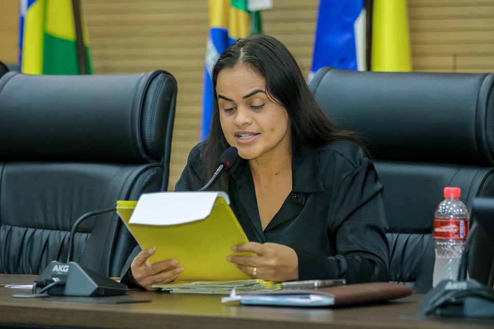 <div style="
                font-size: 18px;
                font-weight: bold;
                color: #0073aa;
                margin-bottom: 5px;
                text-transform: uppercase;
            ">REUTILIZAçãO DE RECURSOS</div>Projeto trata da destinação de madeira apreendida para uso social e ambiental em Rondônia