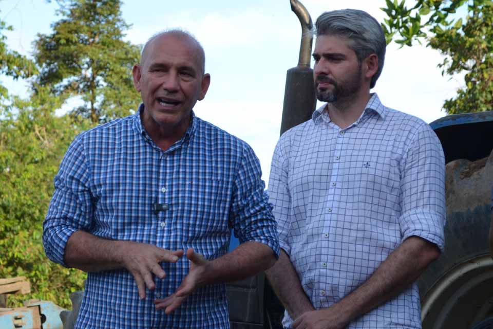 <div style="
                font-size: 18px;
                font-weight: bold;
                color: #0073aa;
                margin-bottom: 5px;
                text-transform: uppercase;
            ">AGRICULTURA FAMILIAR</div>Distribuição de calcário fortalece produção rural em Machadinho do Oeste