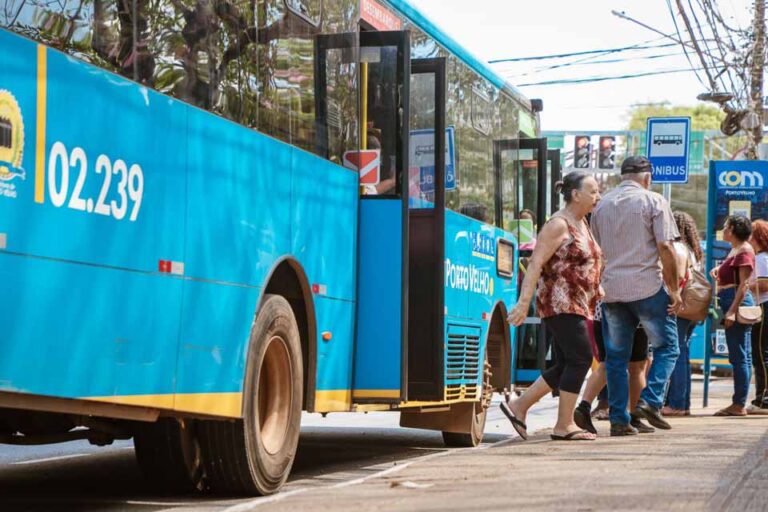 Semtran reduz frota de ônibus em Porto Velho durante recesso escolar e universitário