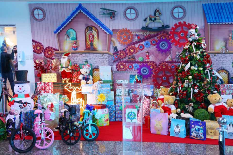 <div style="
                font-size: 18px;
                font-weight: bold;
                color: #0073aa;
                margin-bottom: 5px;
                text-transform: uppercase;
            ">SOLIDARIEDADE</div>Governo de Rondônia supera 3 mil presentes doados na Campanha Papai Noel dos Correios 2025