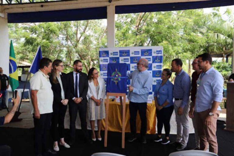 Governo de Rondônia inaugura fábrica de artefatos de cimento construída com mão de obra de reeducandos