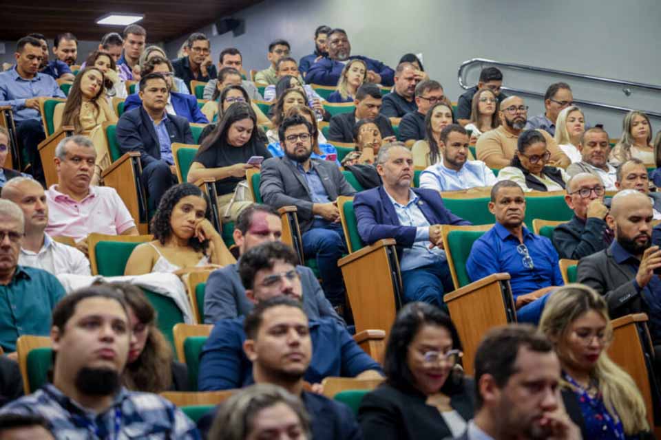 <div style="
                font-size: 18px;
                font-weight: bold;
                color: #0073aa;
                margin-bottom: 5px;
                text-transform: uppercase;
            ">EQUIDADE RACIAL</div>Seminário estadual debate educação e relações étnico-raciais em Porto Velho nesta quinta e sexta