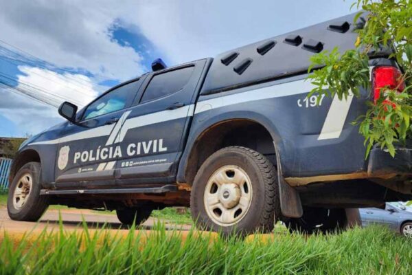 Caminhão furtado é localizado pela Polícia Civil em zona rural de Alto Paraíso