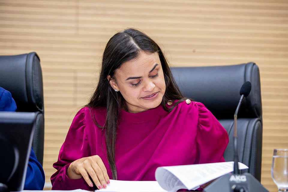 Indicação cobra patrolamento da Linha Eletrônica entre Jacinópolis e Buritis