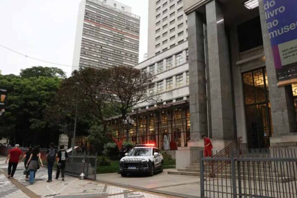 Mulher é presa por suspeita de apoio a roubo de gravuras de Matisse e Portinari em São Paulo