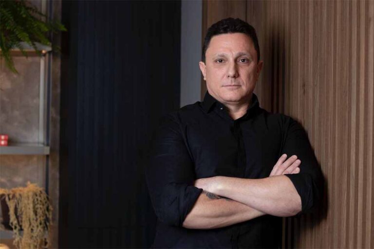 Eleitoralista Nelson Canedo atravessa 2025 entre cassações evitadas e bastidores do poder em Rondônia