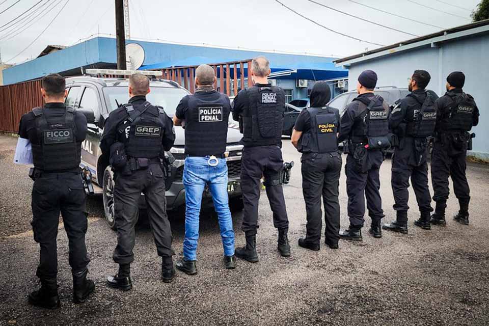 <div style="
                font-size: 18px;
                font-weight: bold;
                color: #0073aa;
                margin-bottom: 5px;
                text-transform: uppercase;
            ">OPERAçãO PF</div>Operação Abscício cumpre mandados e mira estrutura de facção criminosa em Porto Velho