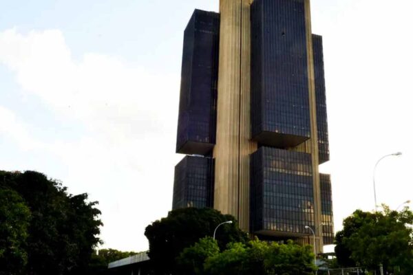 TCU e Banco Central alinham inspeção sobre liquidação do Banco Master e definem prazo de até um mês