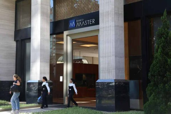 FGC começa a ressarcir clientes do Banco Master com garantia de até R$ 250 mil