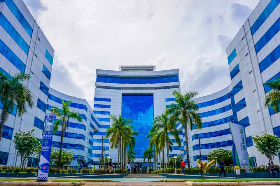 <div style="
                font-size: 18px;
                font-weight: bold;
                color: #0073aa;
                margin-bottom: 5px;
                text-transform: uppercase;
            ">SERVIDORES PÚBLICOS</div>Governo de Rondônia divulga calendário de pagamentos de 2026 e define datas do 13º salário