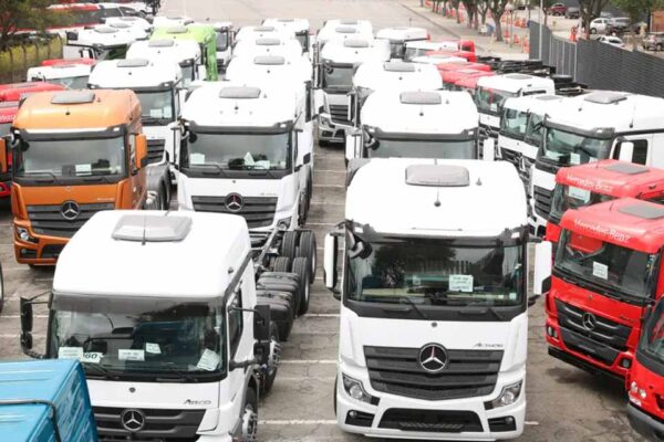 Governo libera R$ 10 bilhões em crédito para renovação de frota de caminhões