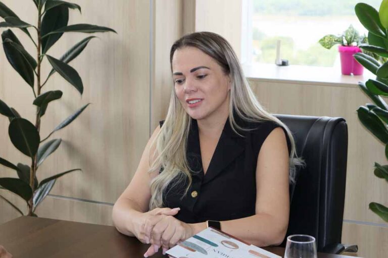 Cláudia de Jesus cobra cronograma e dados técnicos sobre implantação da Policlínica Porte II em Ji-Paraná