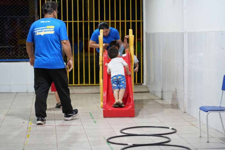Creche Noturna amplia acesso à educação infantil e reorganiza rotina de mães em Porto Velho