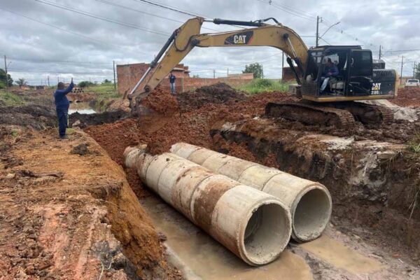 Obras de drenagem da Prefeitura reduzem riscos de alagamento no Lagoa Azul, em Porto Velho