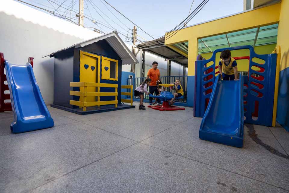 <div style="
                font-size: 18px;
                font-weight: bold;
                color: #0073aa;
                margin-bottom: 5px;
                text-transform: uppercase;
            ">CHAMADA ESCOLAR</div>Matrículas da rede municipal de Porto Velho começam após adesão de mais de 6 mil responsáveis