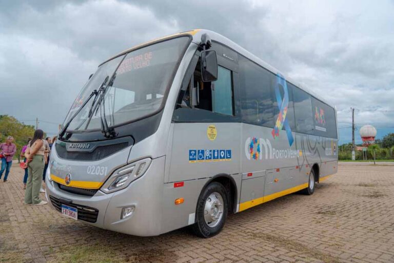 Ônibus inclusivo amplia atendimento a pessoas com TEA e reforça transporte acessível em Porto Velho