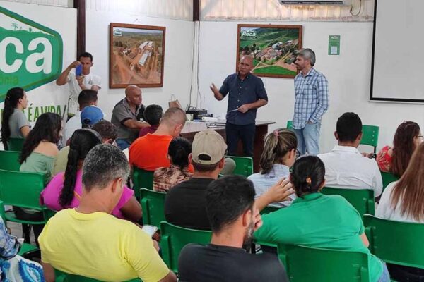 Ezequiel Neiva destina R$ 500 mil para compra de secadores de café em Nova Califórnia