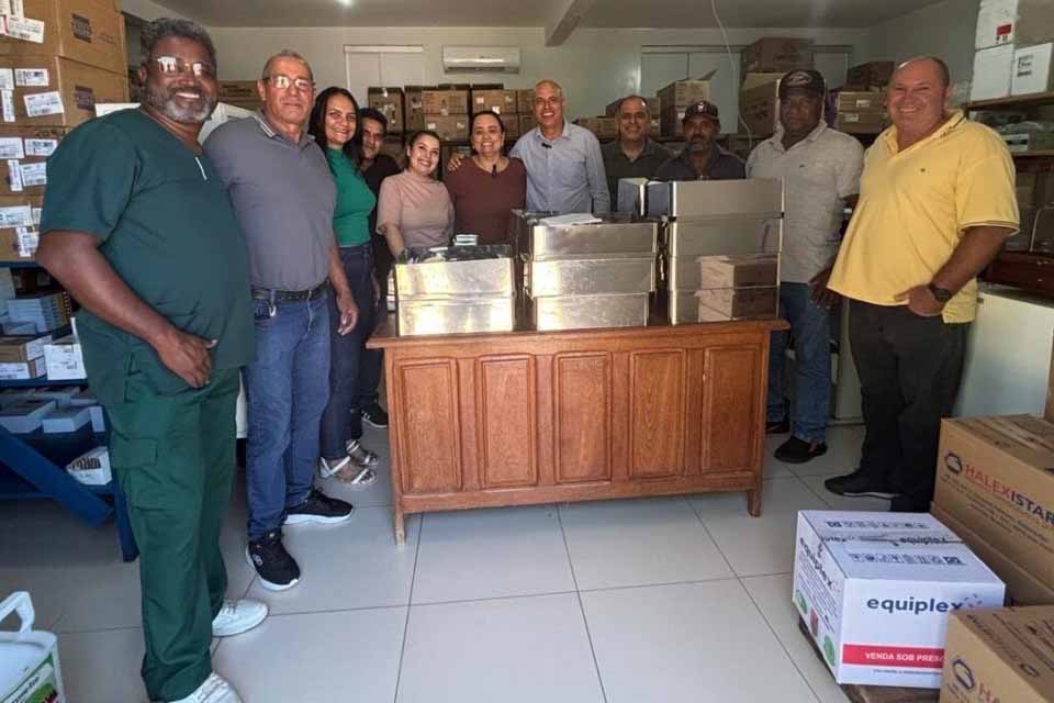 <div style="
                font-size: 18px;
                font-weight: bold;
                color: #0073aa;
                margin-bottom: 5px;
                text-transform: uppercase;
            ">INVESTIMENTO EM SAÚDE</div>Entrega de materiais cirúrgicos fortalece Hospital Municipal de Alvorada do Oeste com apoio de Ismael Crispin