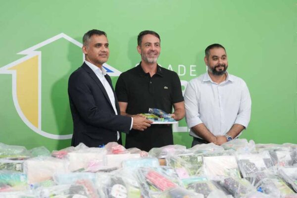 Prefeitura de Porto Velho vai distribuir 1.230 kits escolares no Baixo Madeira com apoio do MPRO