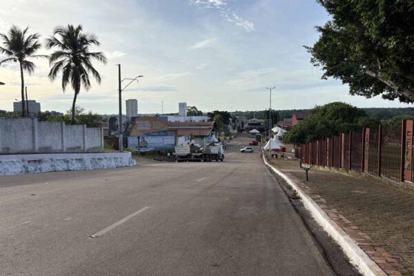 Prefeitura de Porto Velho realiza limpeza do Viradão do Béra após festa de Réveillon