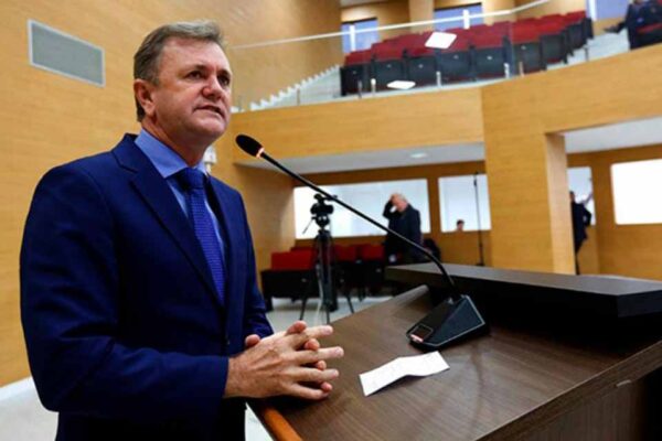 Luizinho Goebel detalha articulação que viabilizou a primeira UTI pública de Vilhena