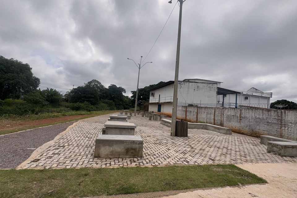 <div style="
                font-size: 18px;
                font-weight: bold;
                color: #0073aa;
                margin-bottom: 5px;
                text-transform: uppercase;
            ">PRESERVAÇÃO</div>Arborização recupera áreas degradadas e avança no Ecoparque Jacques DeMolay, em Porto Velho