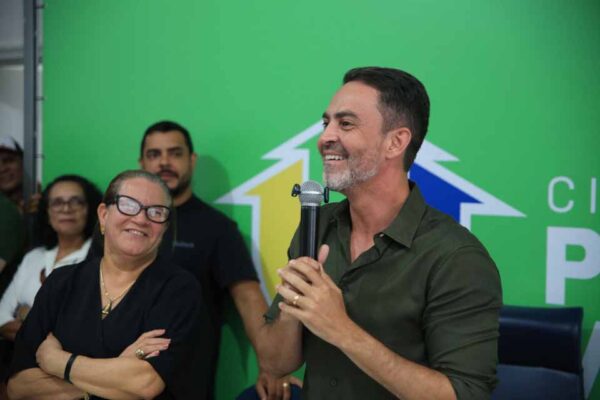 Prefeitura atende reivindicação histórica e redefine enquadramento de servidores administrativos