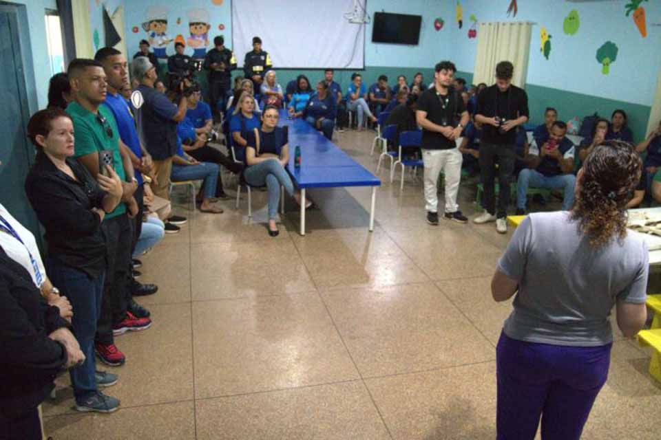 <div style="
                font-size: 18px;
                font-weight: bold;
                color: #0073aa;
                margin-bottom: 5px;
                text-transform: uppercase;
            ">DIREITO À EDUCAÇÃO</div>Força-tarefa com TCE-RO garante vagas em creches e escolas para 47 crianças em Porto Velho