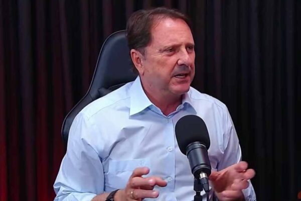 Acir Gurgacz diz ter sido alvo de “perseguição” e chama adversário de “canalha político” ao relembrar 2018