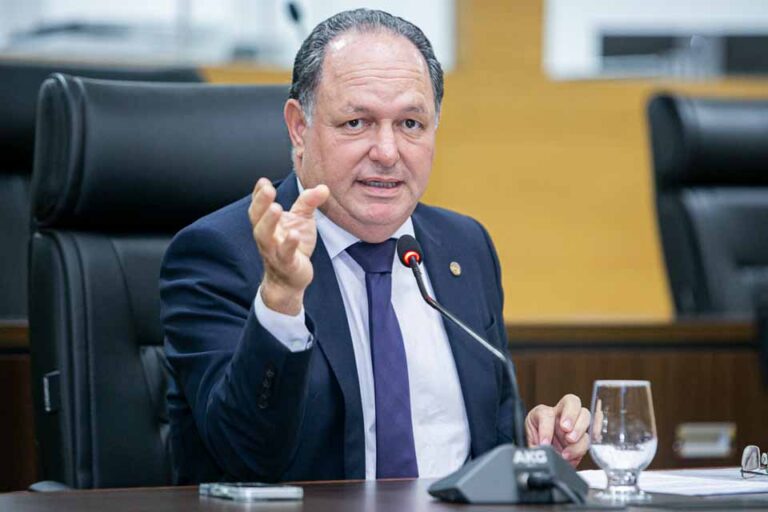 Pedro Fernandes garante R$ 1 milhão para instalação de tubos metálicos em Campo Novo de Rondônia