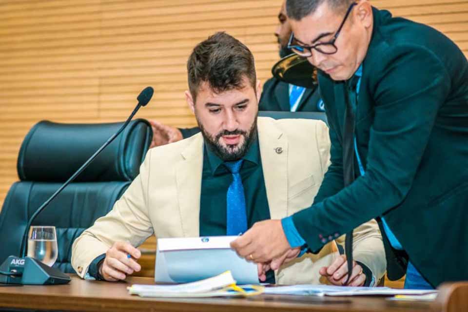 <div style="
                font-size: 18px;
                font-weight: bold;
                color: #0073aa;
                margin-bottom: 5px;
                text-transform: uppercase;
            ">PROJETO DE LEI</div>Assembleia Legislativa de Rondônia aprova projeto que permite quitar IPVA atrasado durante abordagem policial