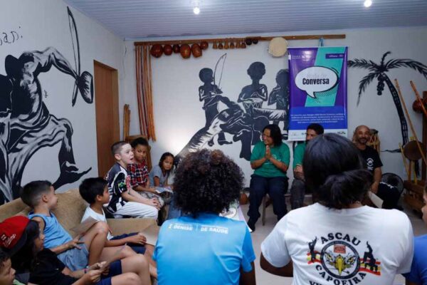 Roda de conversa em Vilhena debate cidadania, direitos humanos e diversidade cultural durante campanha amazônica