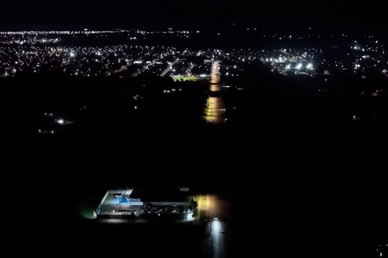 Iluminação da Estrada dos Piriquitos fica inoperante após furto de 1,3 km de fios em Porto Velho